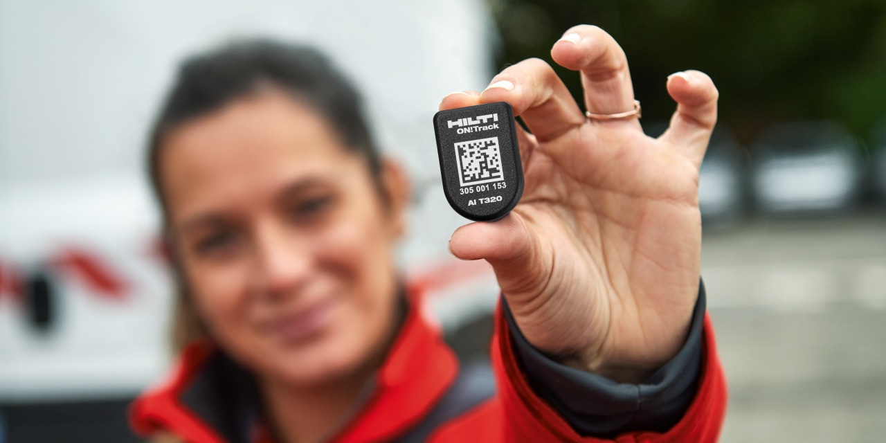 On!Track QR Code Stickers display