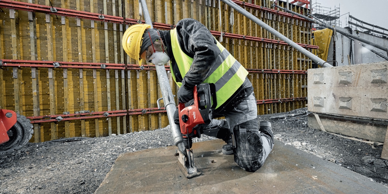 TE 30-22 Cordless Rotary Hammer