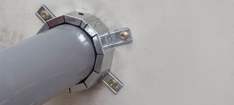 CP 644 Firestop collars US Retrofit firestop collar with a galvanised steel housing for 8 and 10 pipes Applications 1