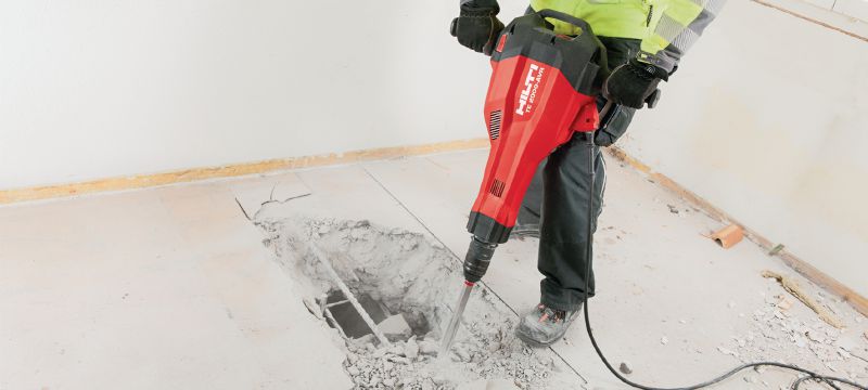 TE 2000-AVR Demolition hammer Powerful and extremely light TE-S breaker for concrete and demolition work Applications 1