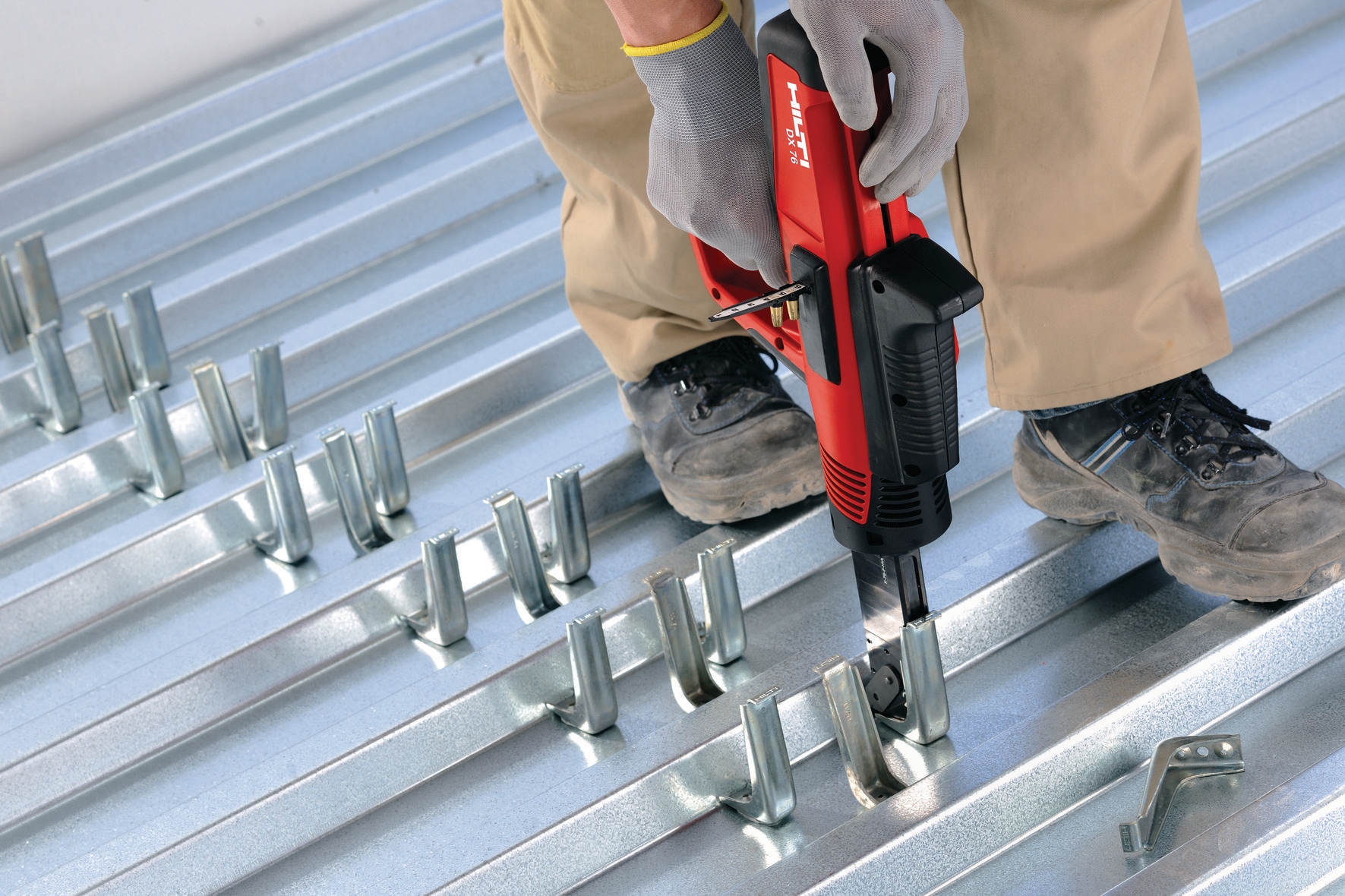 DX 76 Powder-actuated tool - Powder 